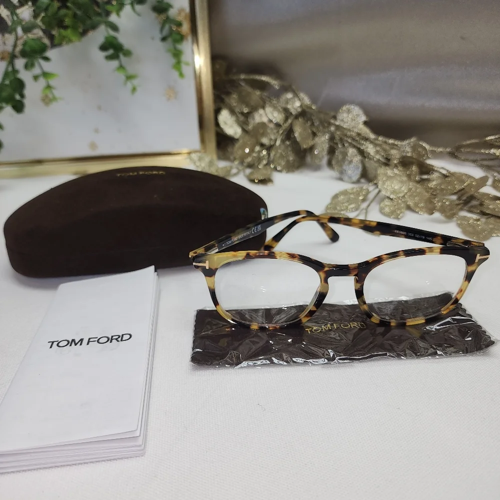 Authentic NWOT Tom Ford TF5505 053 With HARD CASE AND DUST CLOTH